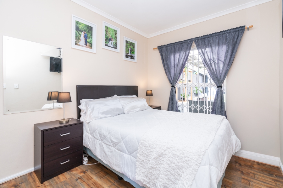2 Bedroom Property for Sale in Thornton Western Cape